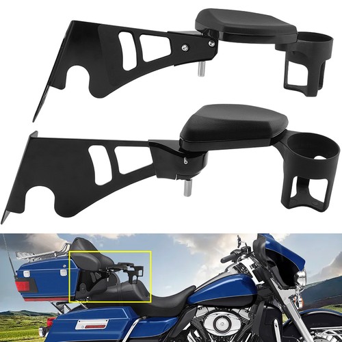 Rear passenger arm rests - rear,